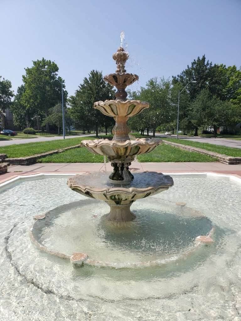 Harold Rice Memorial Fountain_3